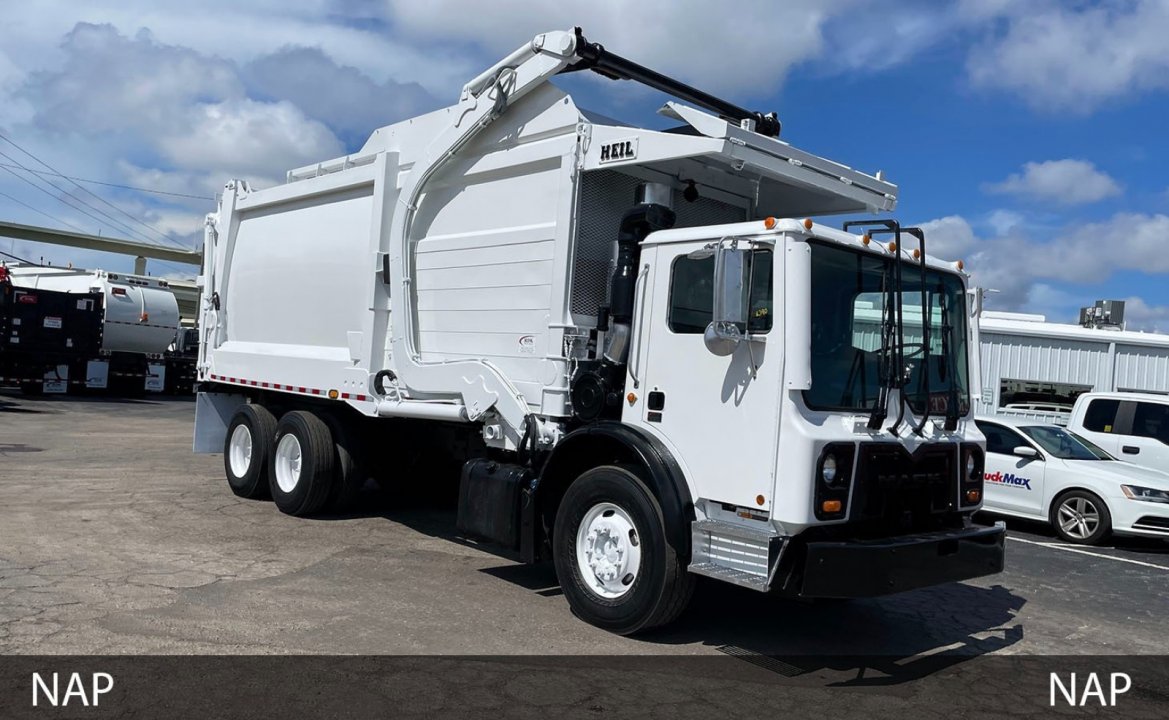 2016 Mack MRU618 - 40 yd Heil Front Loader Garbage Truck