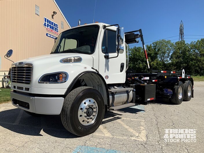 NEW 2024 Freightliner M2-106, American 60000 lb. Roll Off Truck