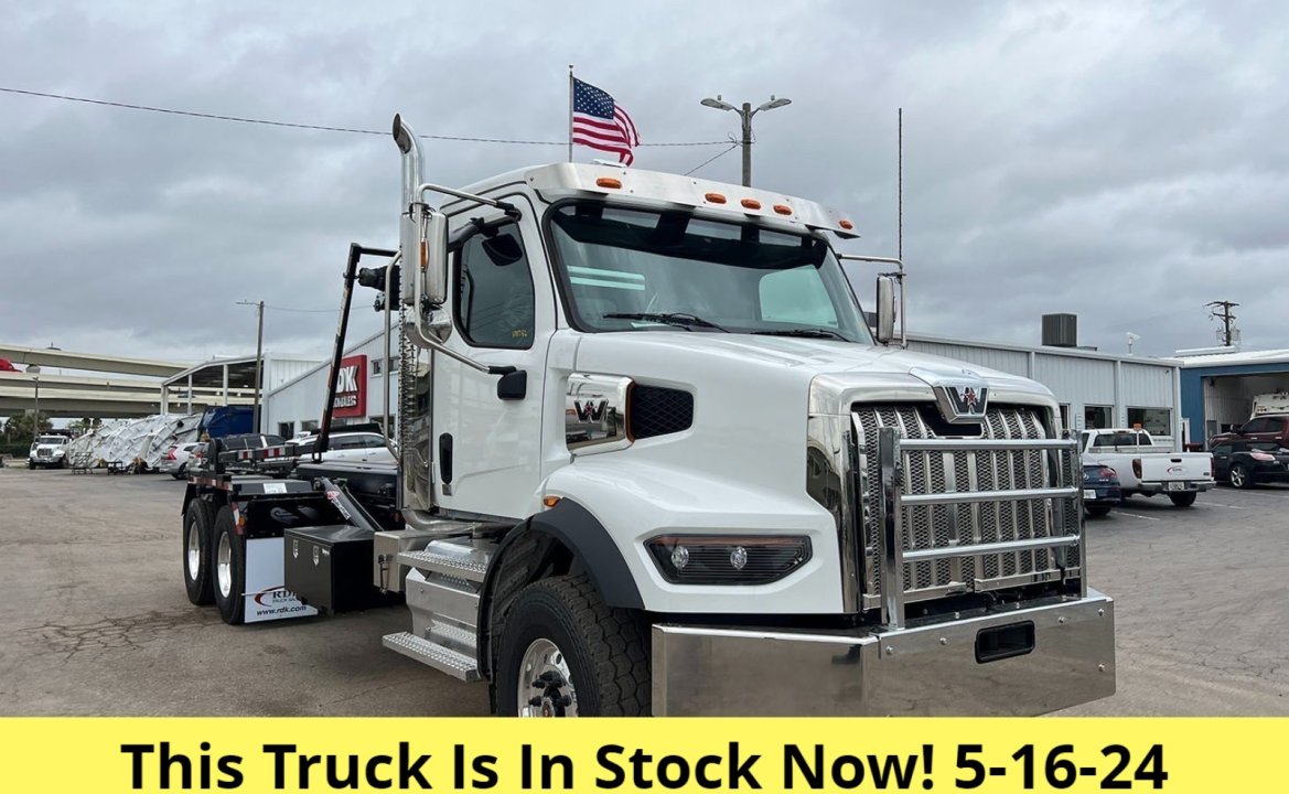 2024 Western Star 47X - 60,000 lb Pac Mac Roll Off Truck