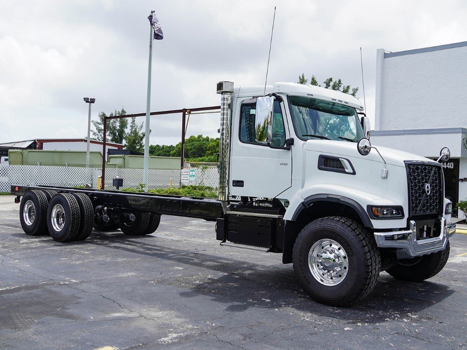 New 2025 Volvo VHD64F Cab and Chassis Truck #673219