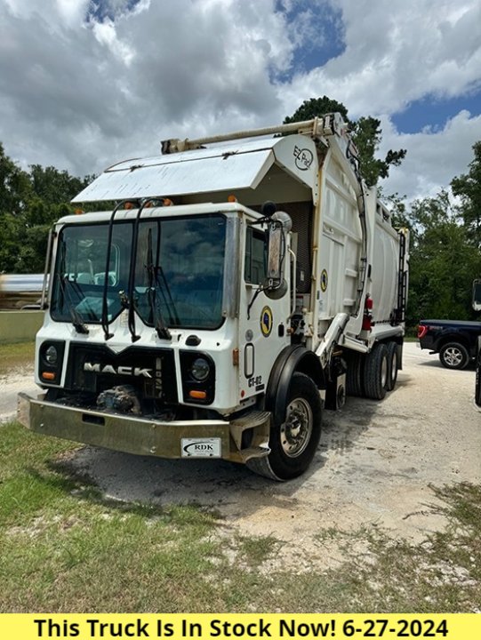 2022 Mack TE64 - 40 Yard EZ-PACK Front Loader Garbage Truck