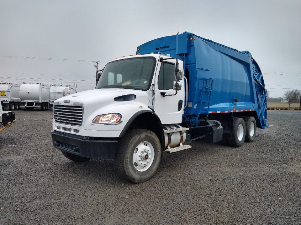 2010 Freightliner M2