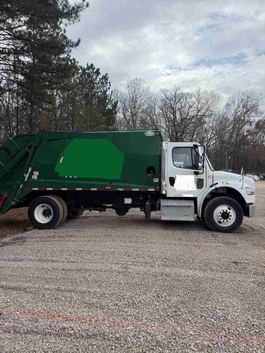 2019 Freightliner M2 w/ NewWay 20 yard Cobra Rearload body