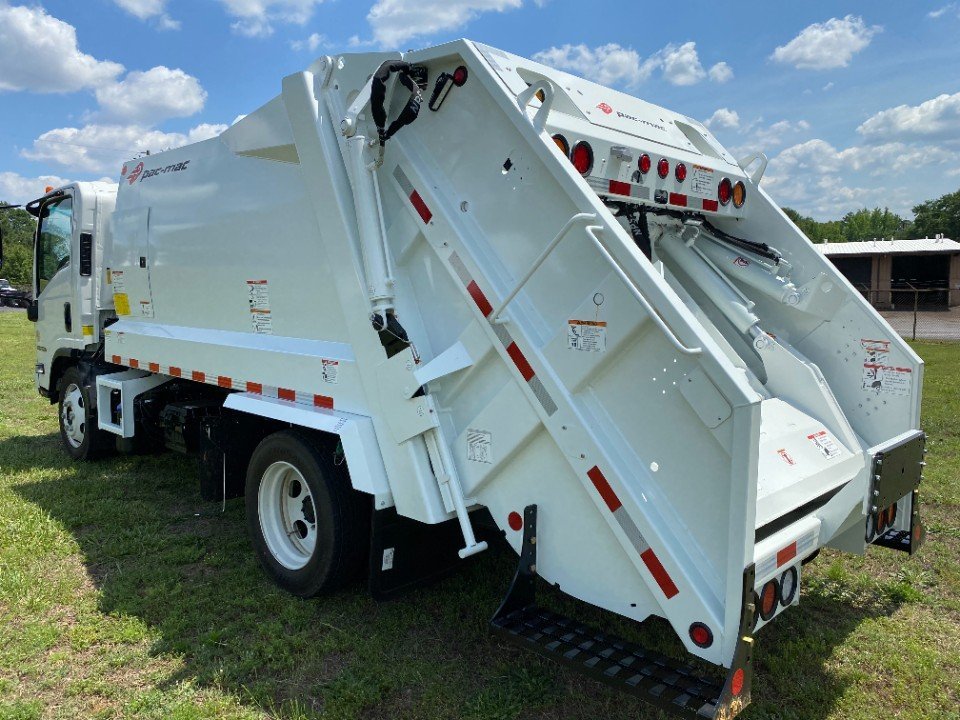 NEW - 2024 Isuzu 8yd Pac-Mac Rear Loader Available!