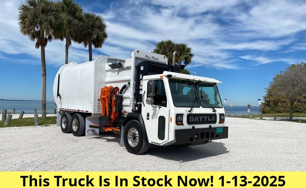 2025 Battle Motors LET 2 - 31 Yard Pac Tech Side Loader Garbage Truck