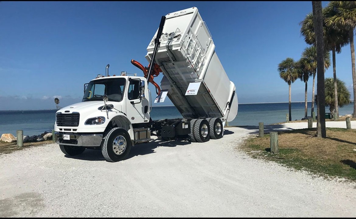 2022 Freightliner M2 106 - 20 yd Pac Tech Side Loader Truck