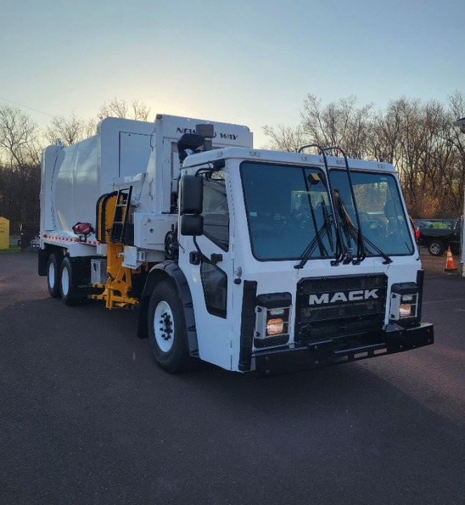 2018 Mack LR64R New Way Sidewinder ASL 31YD