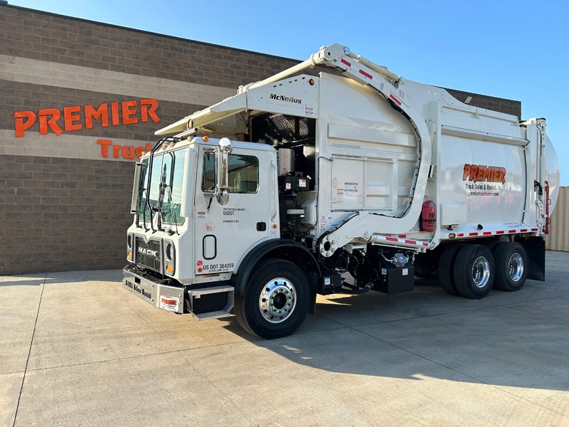 L6178 - 2023 MACK TE64R FRONT LOADER