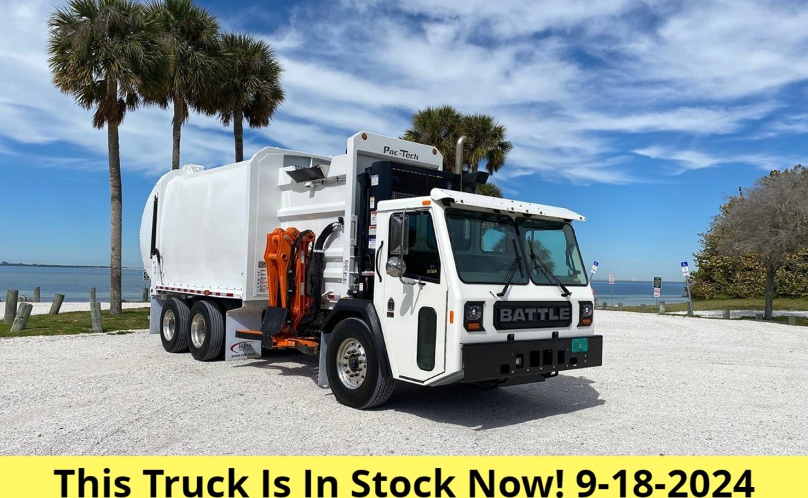 2025 Battle Motors LET 2 - 31 Yard Pac Tech Side Loader Garbage Truck