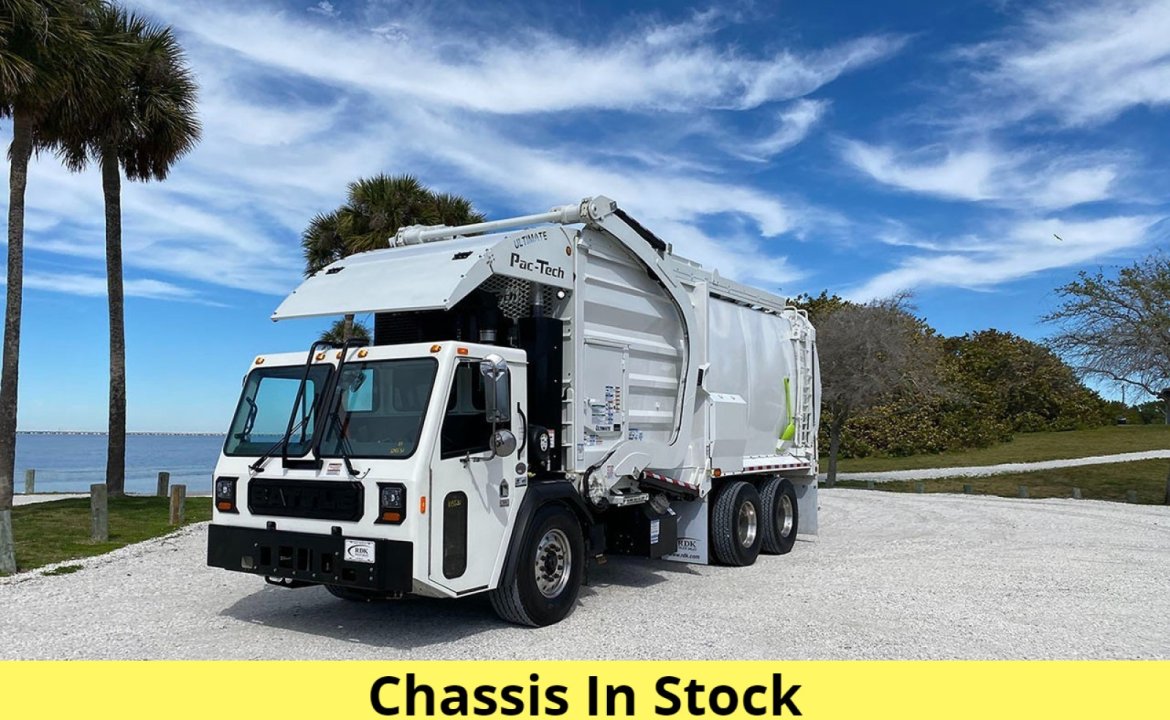 2025 Battle Motors LET 2 - 40 - 43 Yard Pac Tech Front Loader Garbage Truck