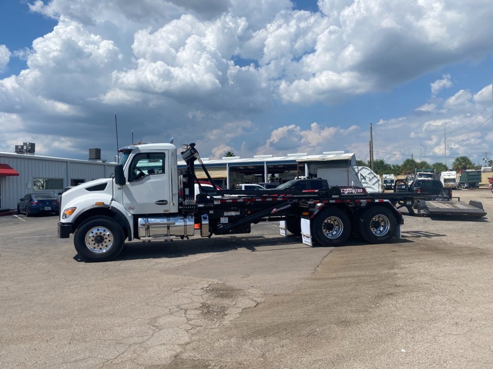 2024 Kenworth T480 - 60000 lbs Pac Mac Roll Off Truck