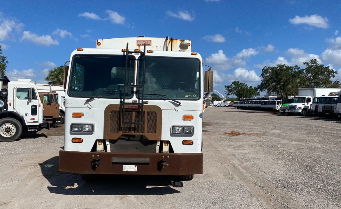 2014 Peterbilt 320 - 20 Yard Heil Rear Loader Garbage Truck