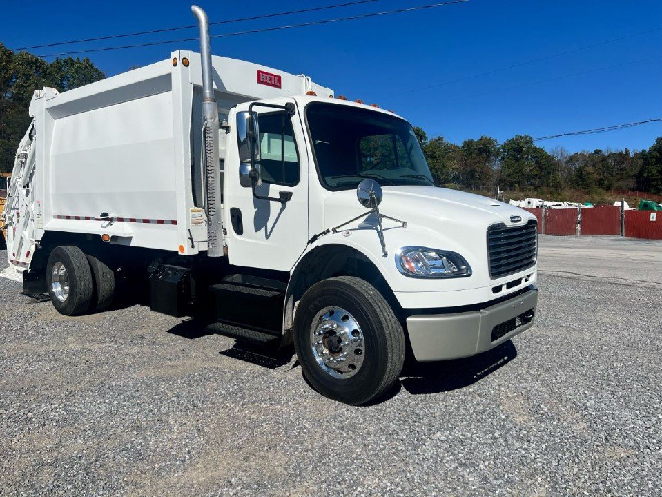 2016 Freightliner 20 Yard