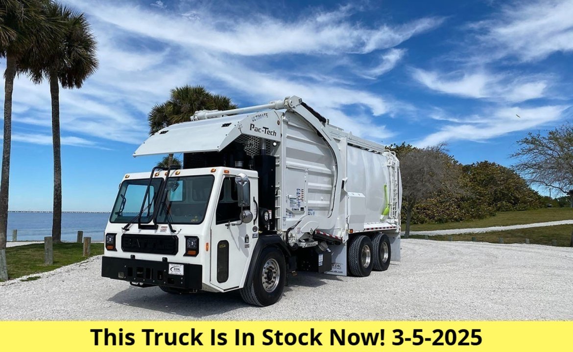 2025 Battle Motors LET 2 - 40 - 43 Yard Pac Tech Front Loader Garbage Truck