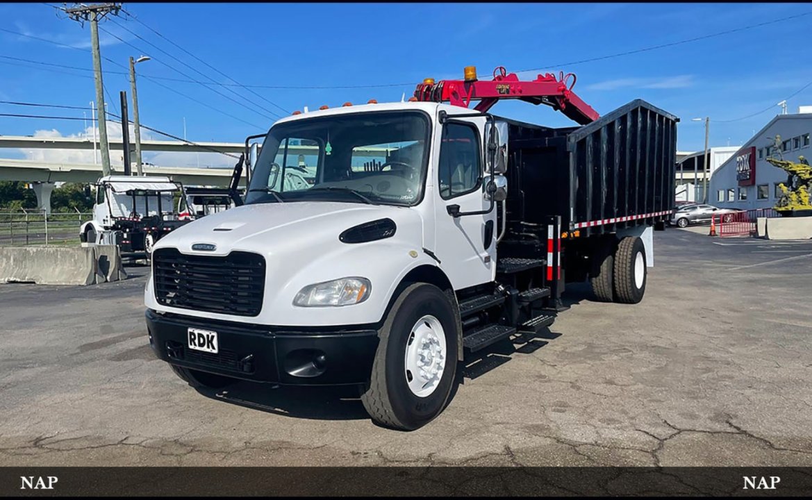 2014 Freightliner M2 - 28 yd Pac Mac Grapple Truck