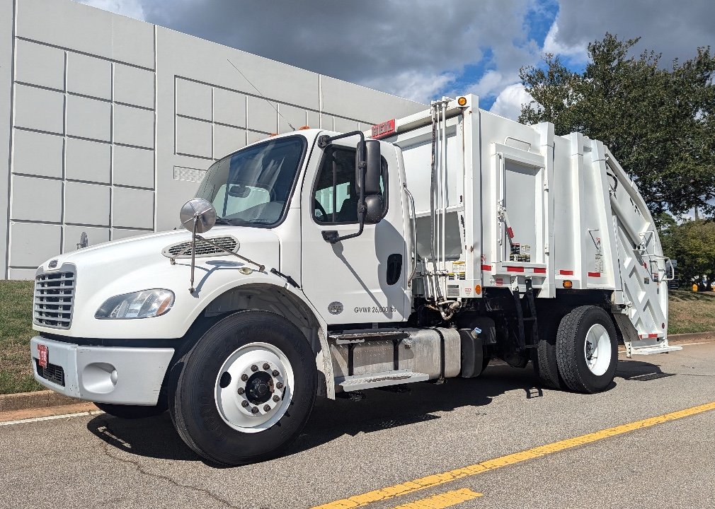 2016 Freightliner M2 Garbage Truck