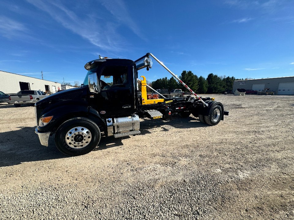 Kenworth T380 with Palfinger T29MT Hooklift