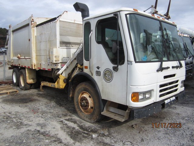 2007 American Lafrance Condor Side Loader - For Parts Truck