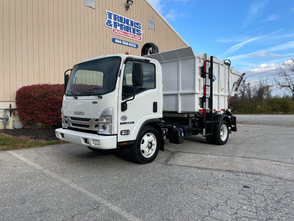 2024 Isuzu 10 yd. Perkins SAT Rear Loader!