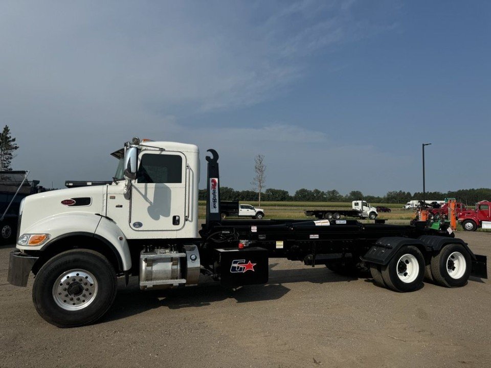 2020 Peterbilt 348, 50,000 lbs Galbreath Hook Lift