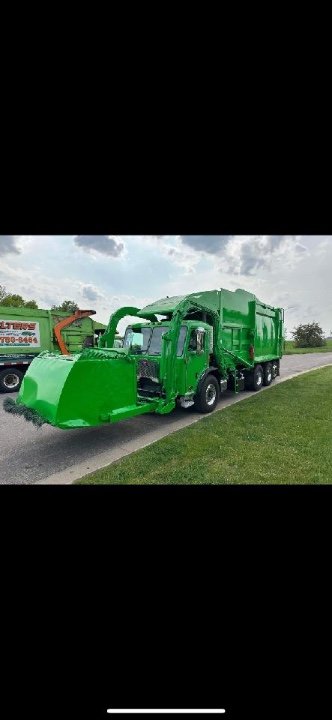 2014 Peterbilt with Currotto Can