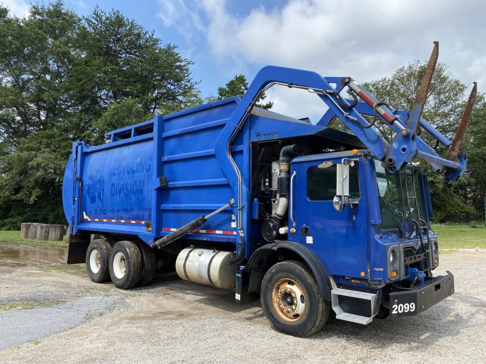 2012 Mack - 44yd EZ Pack Front Loader!!