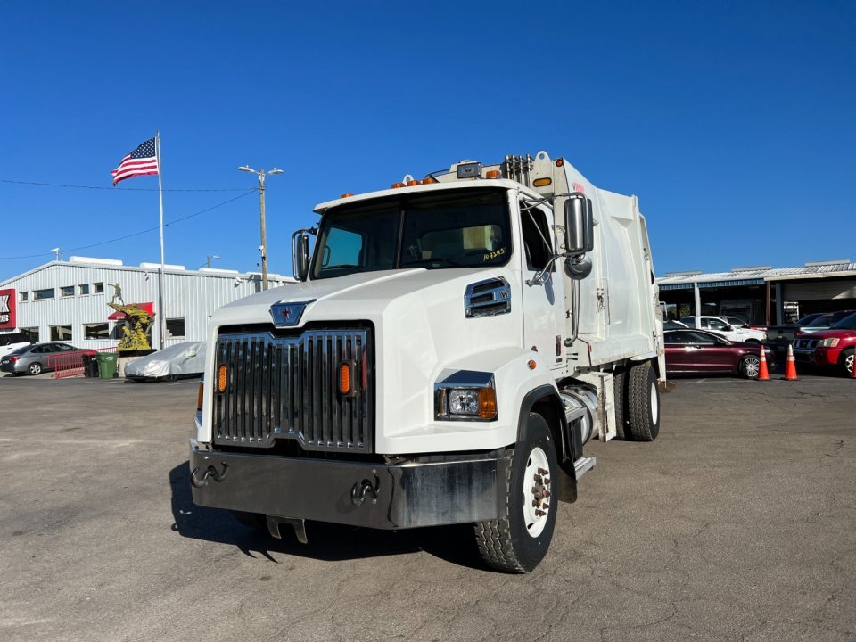 2021 Western Star 4700SB - 20yd Pac Mac Rear Loader Garbage Truck