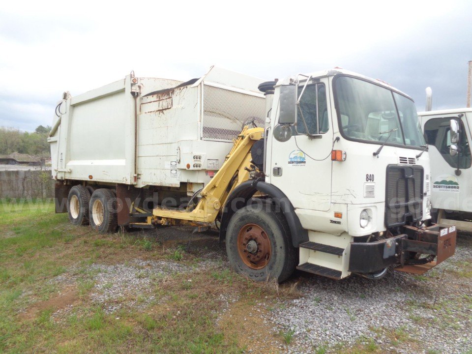 2008 Autocar WX Garbage Trucks