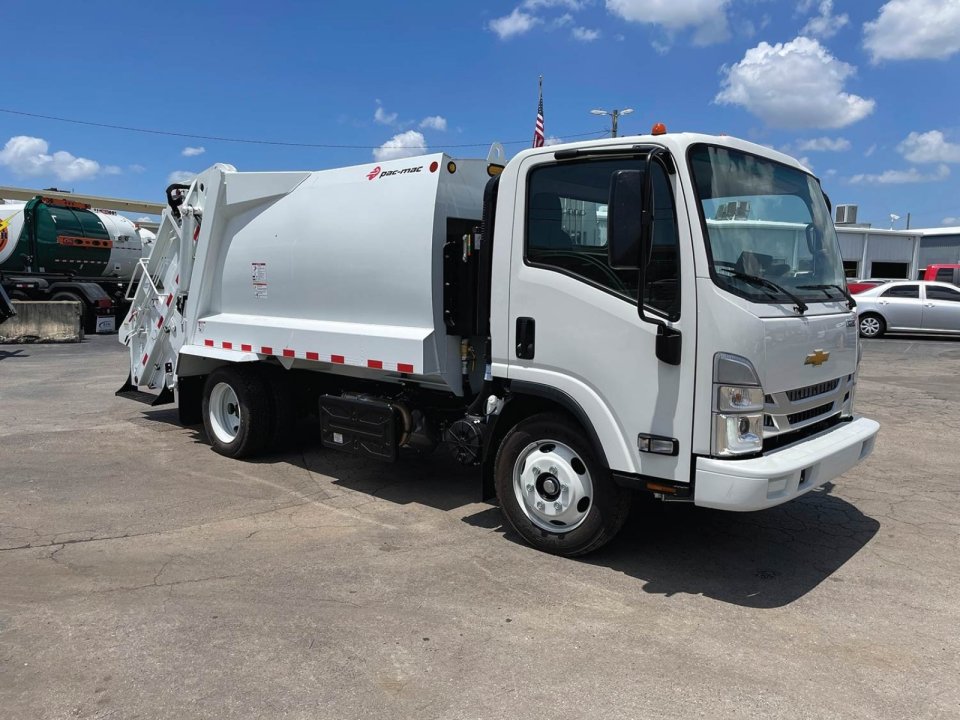 2024 Chevrolet 5500 - 8 Yard Pac Mac Rear Loader Garbage Truck