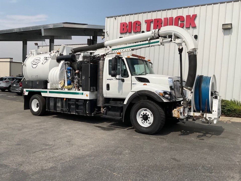 2011 International 7400 Vac Con V350LHA Vacuum Truck