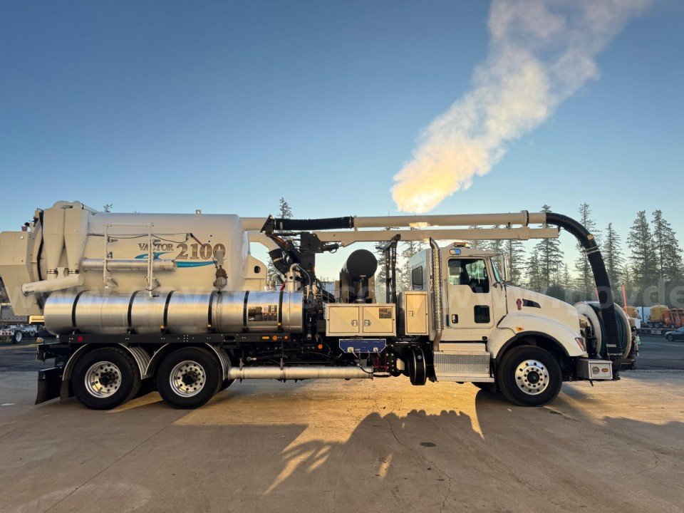 2014 Vactor 2100 Plus Hydro-Excavator