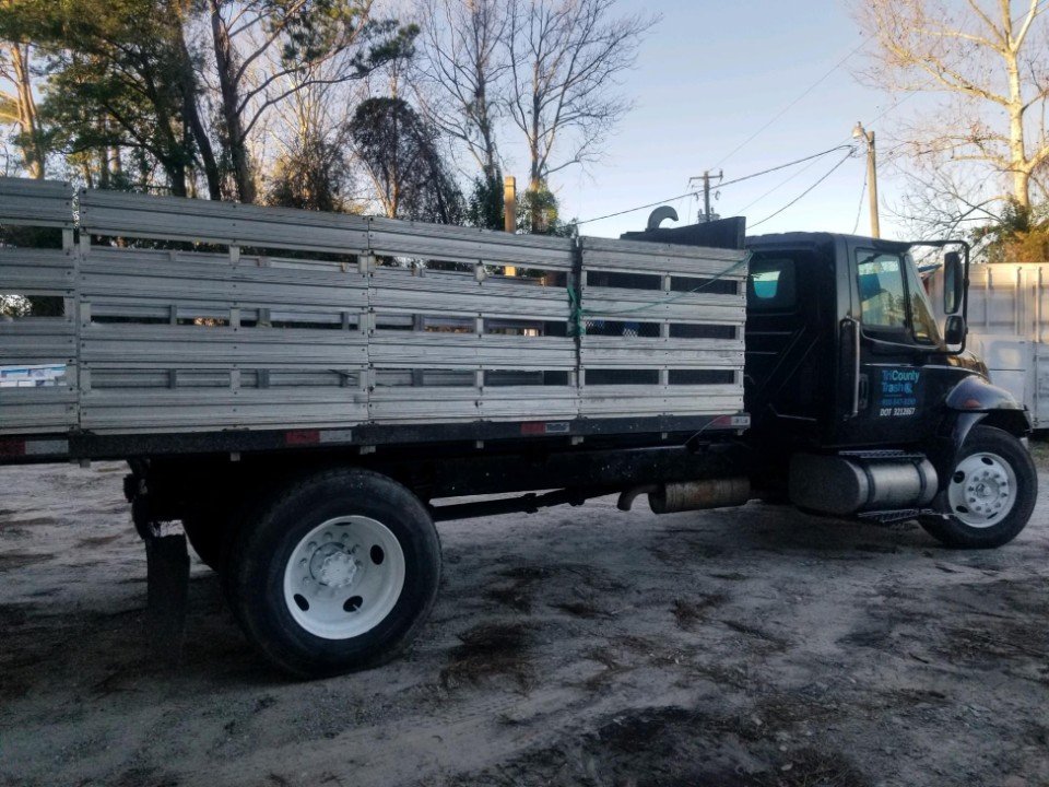 International 4300 Hook Truck