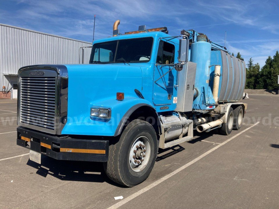 1996 Freightliner FLD120SD Vacuum Truck    