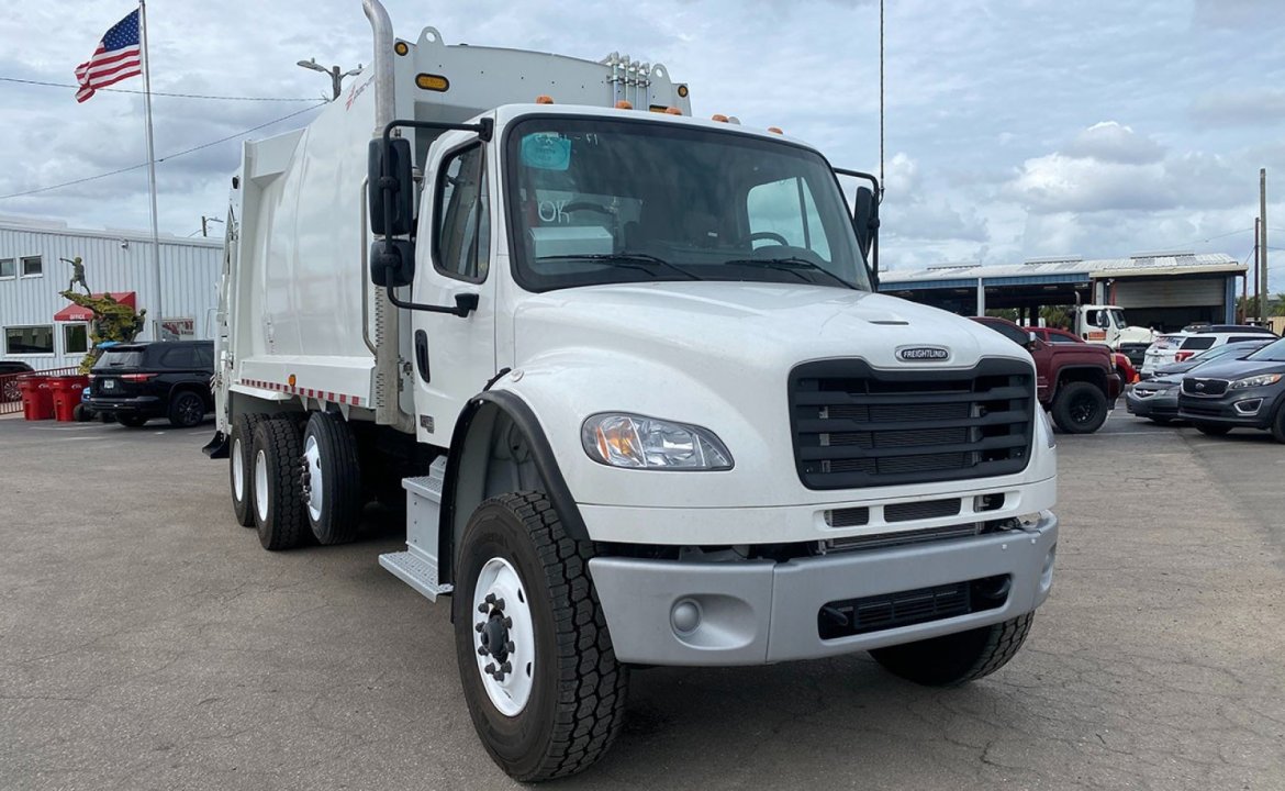 2024 Freightliner M2 106 - 25 Yard Pac Mac RLX25 Rear Loader Garbage Truck