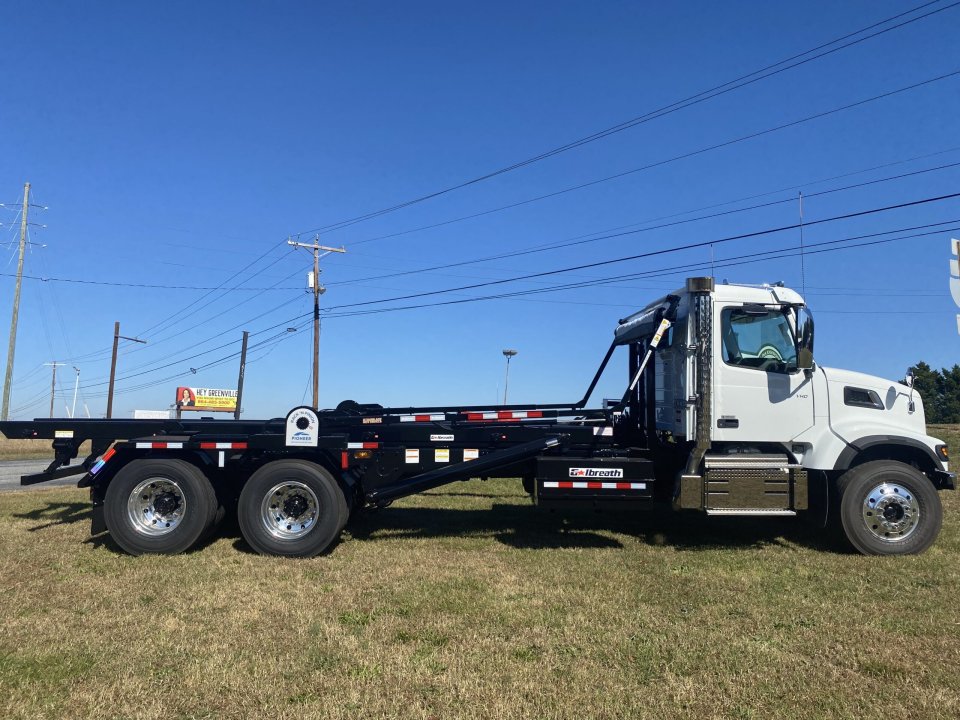 2025 Volvo VHD 60K Galbreath RO