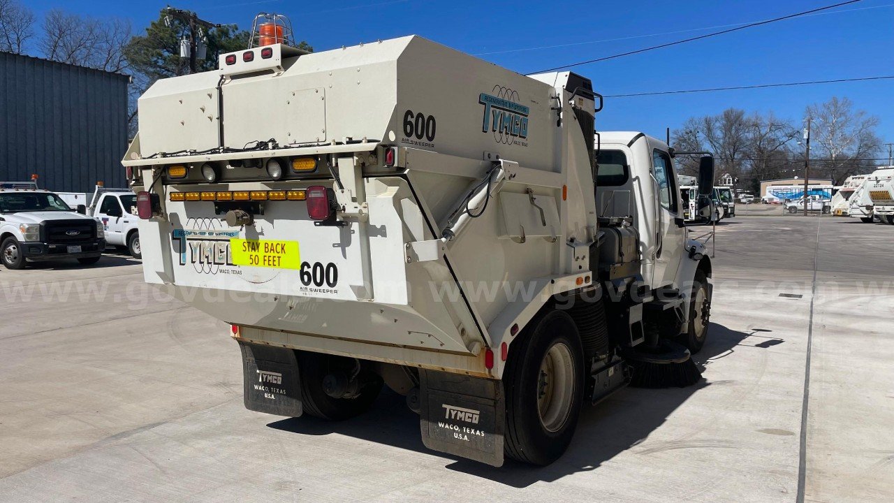 2019 Freightliner M2