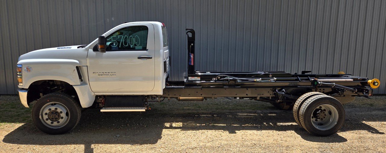 2023 Chevy 6500 with Stellar NXT19-L Hooklift