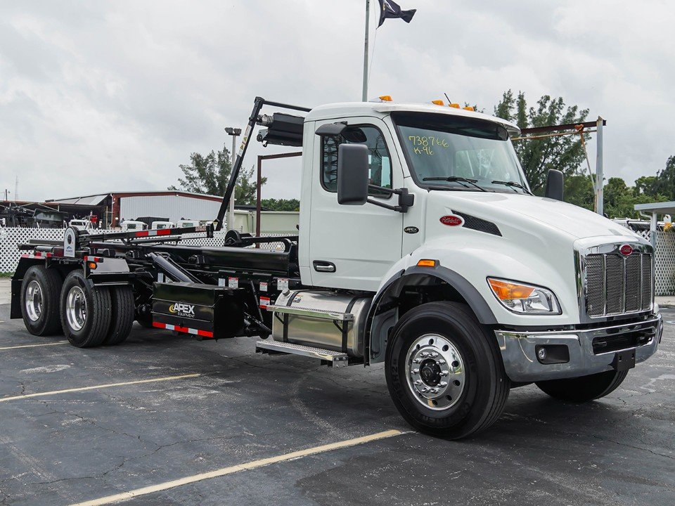 New 2025 Peterbilt 548 Roll Off Truck #738766