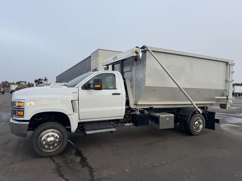 2022 Chevrolet 5500 4x4 Stellar Hook Lift