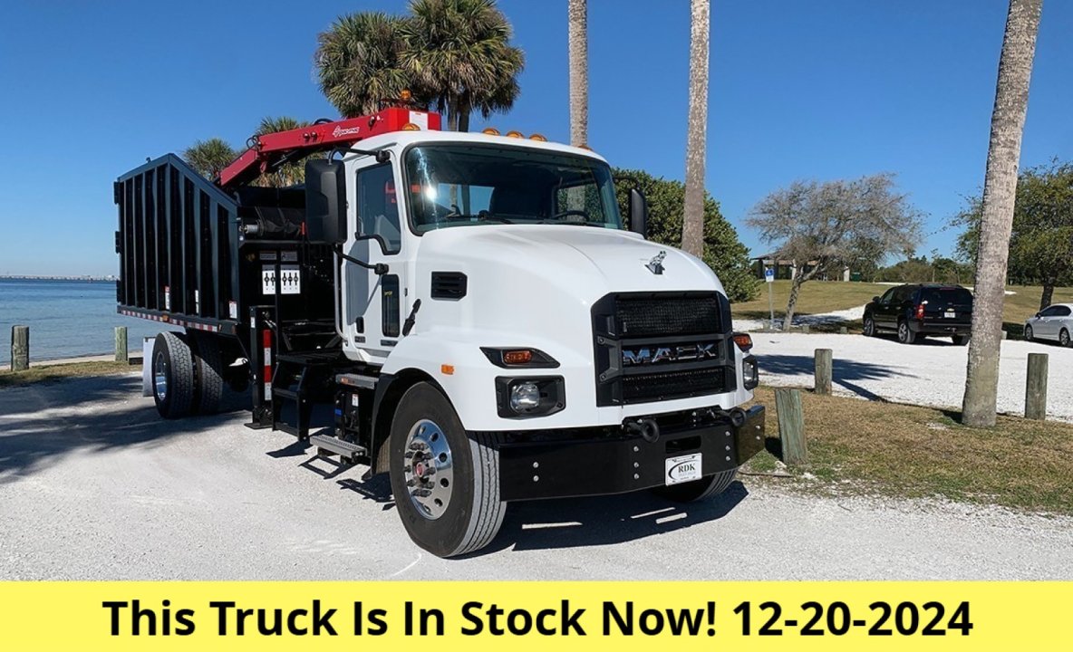 2024 Mack MD7 - 28 yd Pac Mac Grapple Truck