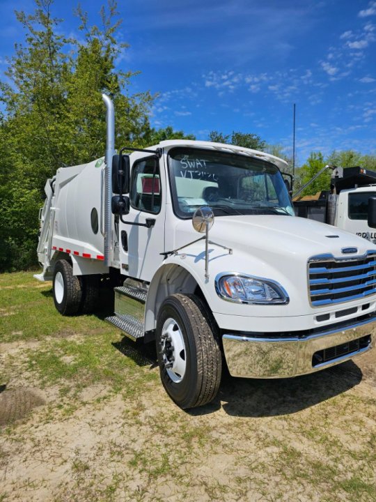 2024 Freightliner M2Plus/ NewWay 11 Yard Cobra Rearloader