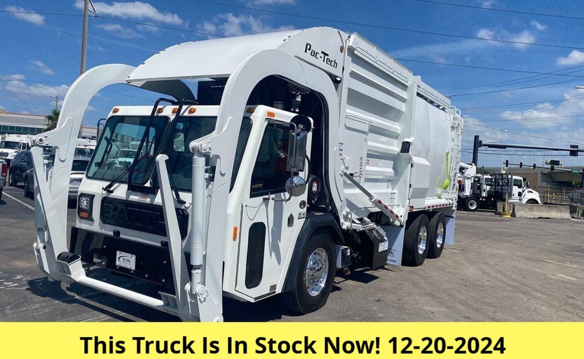 2024 Battle Motors LET2 - 40 - 43 yard Pac Tech Front Loader Garbage Truck