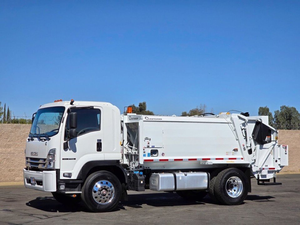 2023 Isuzu FTR Curbtender Quantum 10 YD Rear Load Garbage Truck