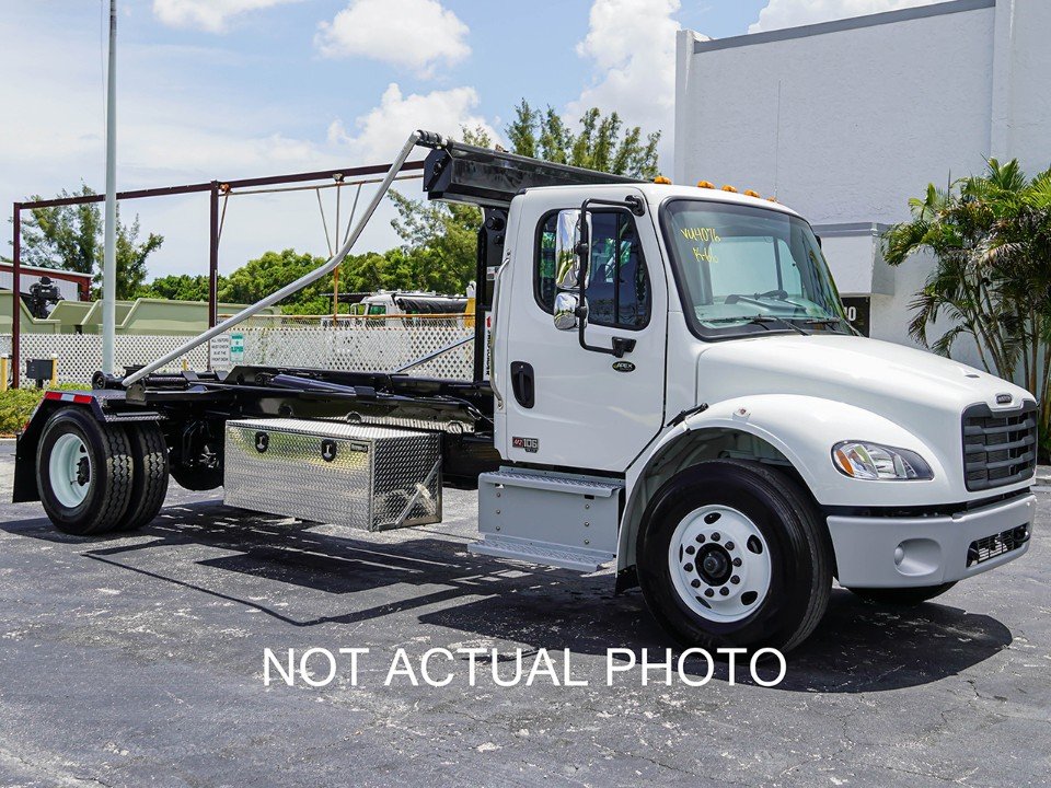 New 2025 Freightliner M2-106 PLUS Hooklift Truck #VU4082