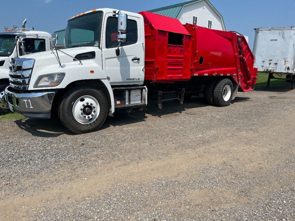 2023 Hino L6