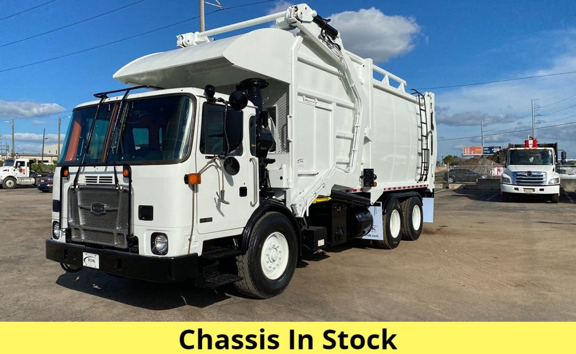 2025 Autocar ACX64 - 40 Yard Pac Tech Front Loader Garbage Truck