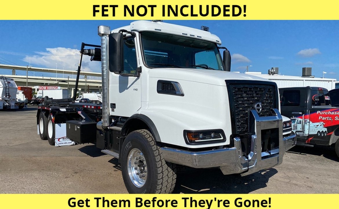 2025 Volvo VHD 64B - 60,000 lb Pac Mac Roll Of Truck