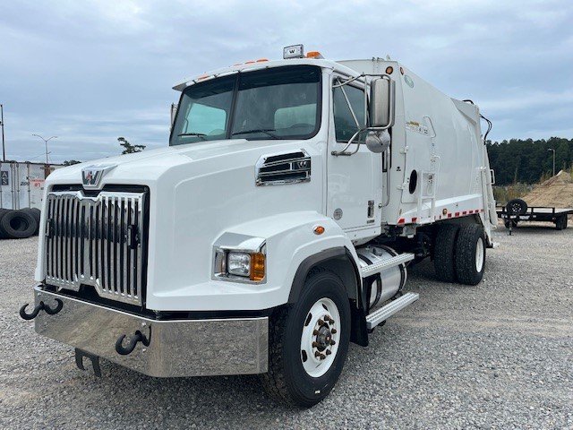 COUNTY OWNED 20CY GARBAGE TRUCK