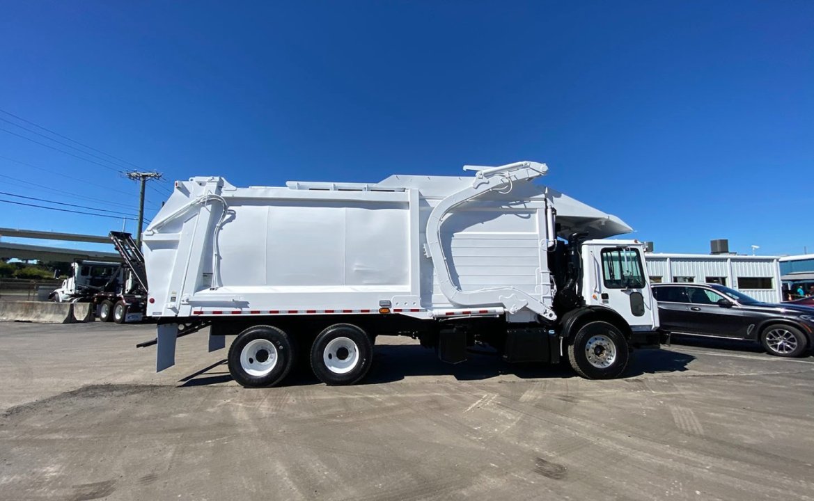 2013 Mack MRU613 - 40yd Heil Front Loader Garbage Truck