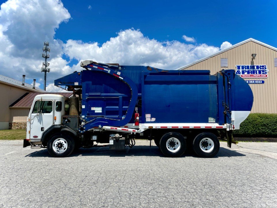 2018 Peterbilt 520 McNeilus Atlantic 4029